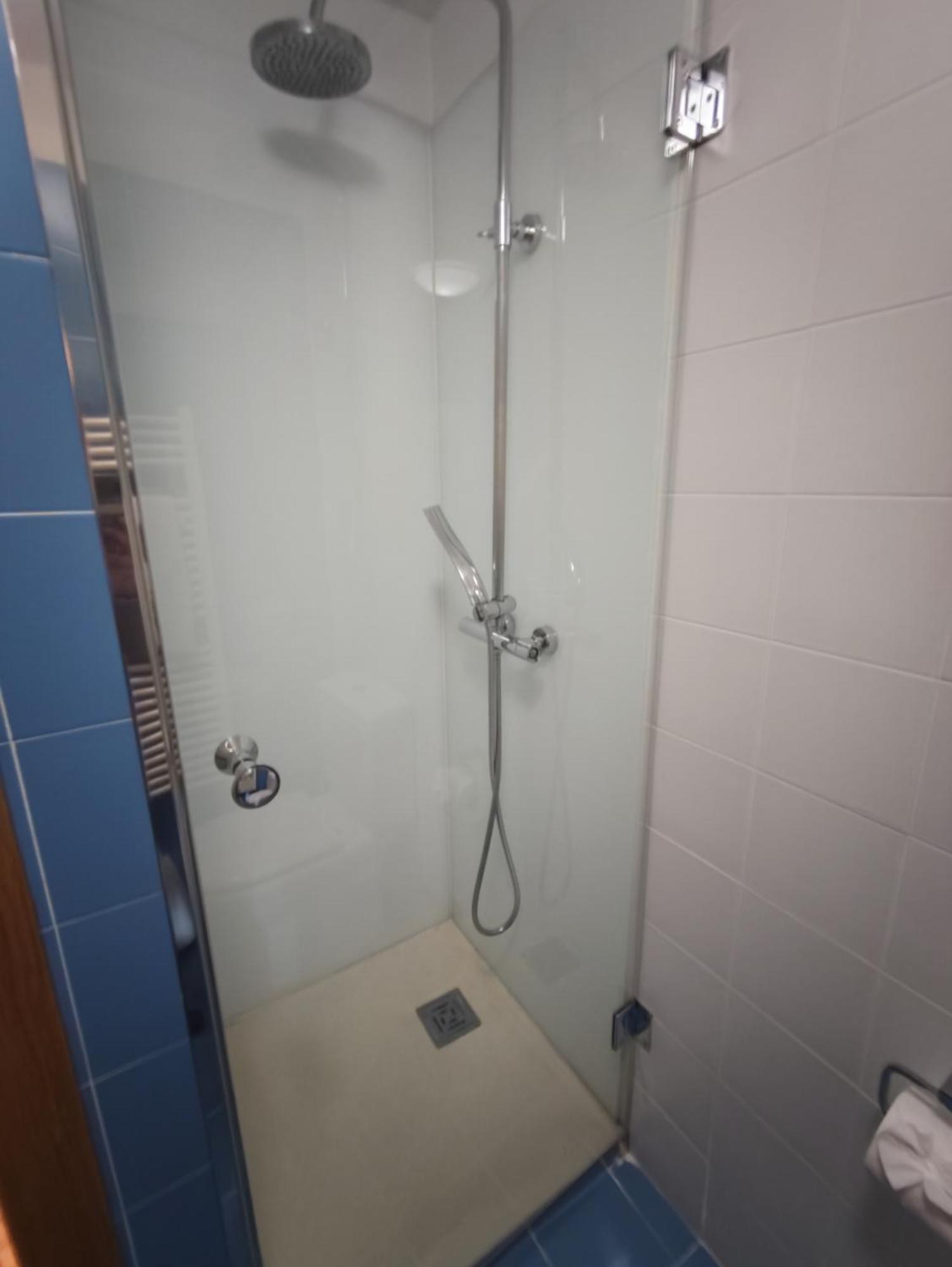 A Ribeira Do Tambre Pensionat Troitosende Exteriör bild